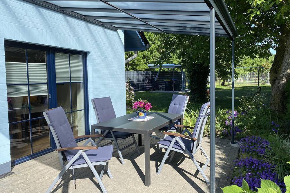Ferienhaus Wildberg mit Sonnenterrasse in Mecklenburgische Seenplatte
