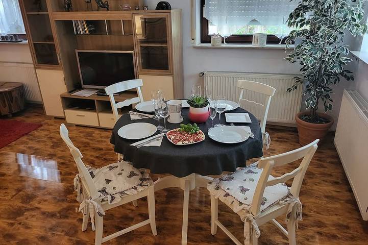 Ferienwohnung für 3 Personen, mit Garten