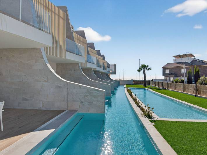 Appartement entier, Azure Terras Private Rooftop Spa in Pilar de la Horadada, Costa Blanca