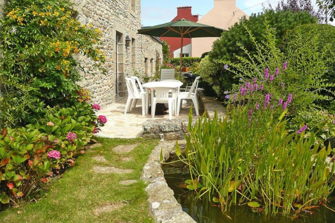 Maison confortable proche de Ploudalmézeau avec jardin in Portsall, Ploudalmézeau