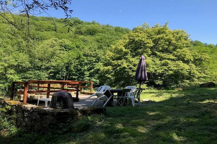 Gîte pour 4 personnes, avec terrasse et jardin, animaux acceptés