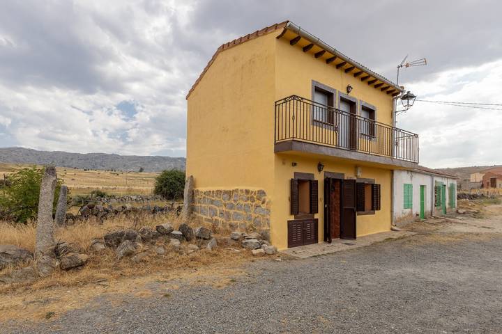 Chalet para 5 personas, Se admiten mascotas en Comarca de Ávila - 2