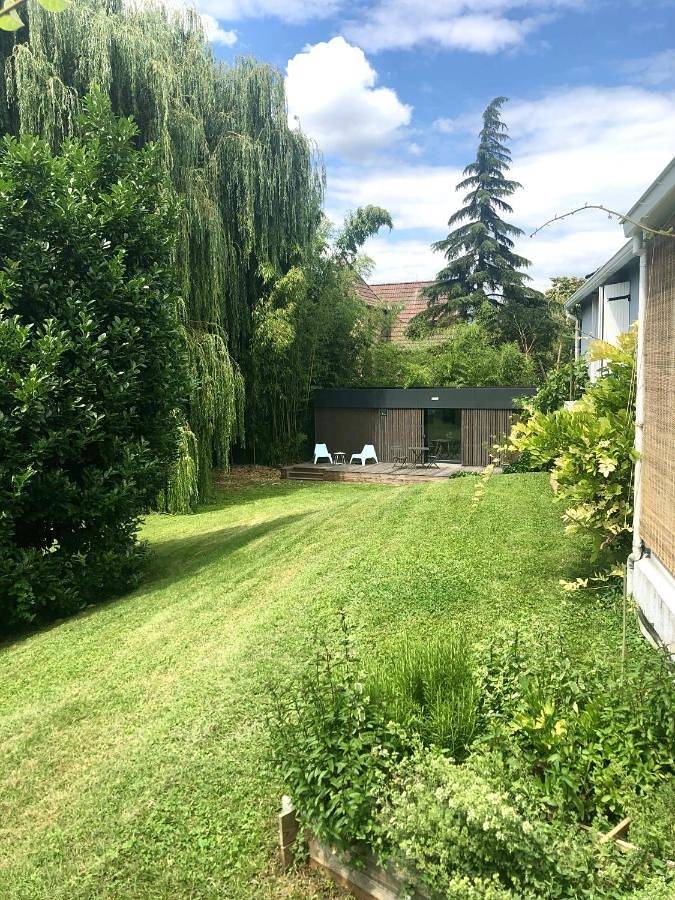 Location de vacances pour 2 personnes, avec jardin ainsi que piscine et vue dans Porte-du-Ried - 2