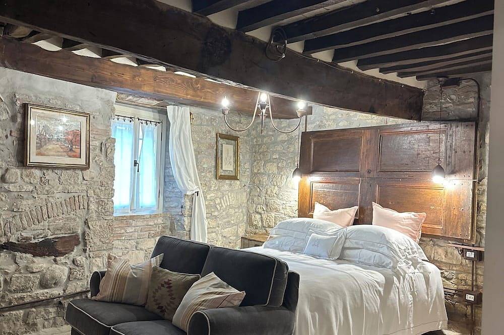 Apartamento entero, Cozy, Artistic One-Bedroom Retreat in Todi- Ground Floor Charm at Nido di Gufi in Todi, Provincia de Perugia