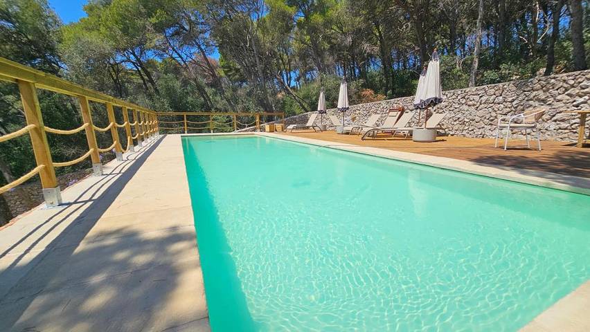 B&b per 2 persone, con idromassaggio e piscina nonché giardino in Porto Selvaggio