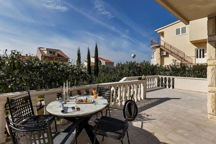 Villa pour 6 personnes à Promajna - 4