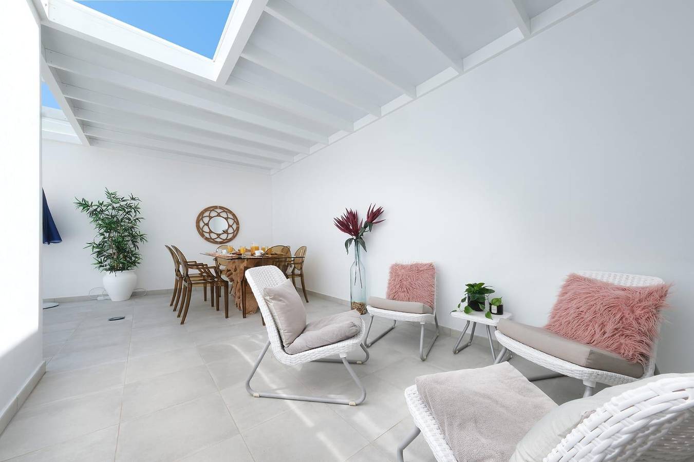 Vacation Home 'Casa Yus' with Private Terrace, Wi-Fi and Air Conditioning in Playa del Reducto, Arrecife