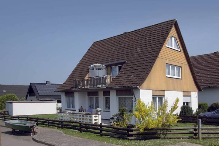 Ferienwohnung für 4 Personen, mit Balkon und Garten - 1