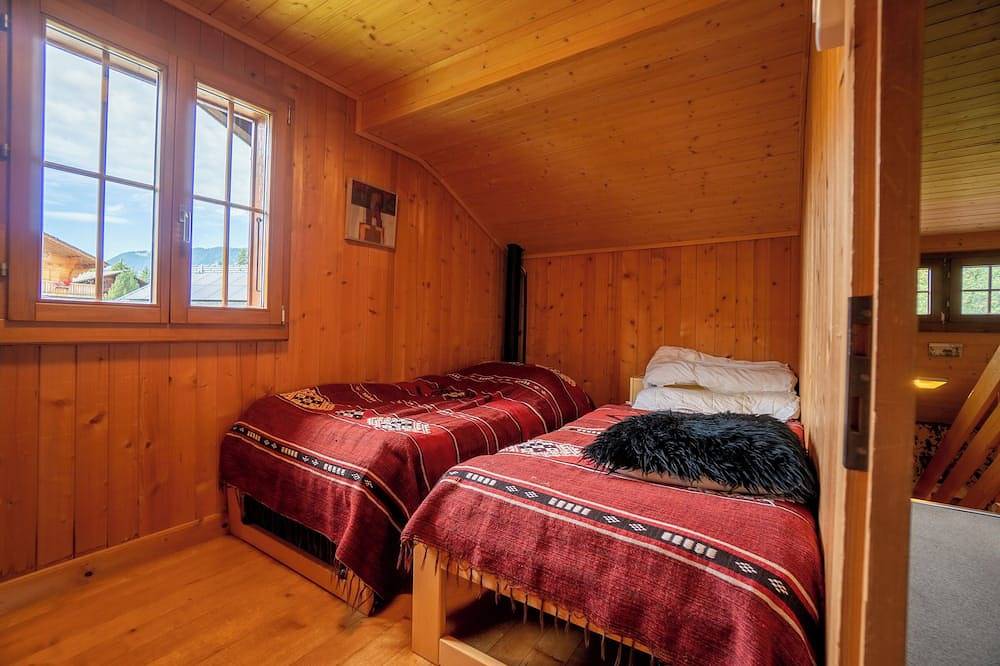 Grand chalet situé à quelques minutes de marches de la place de la Barboleuse, de la gare, des comme in Gryon, Alpes Vaudoises