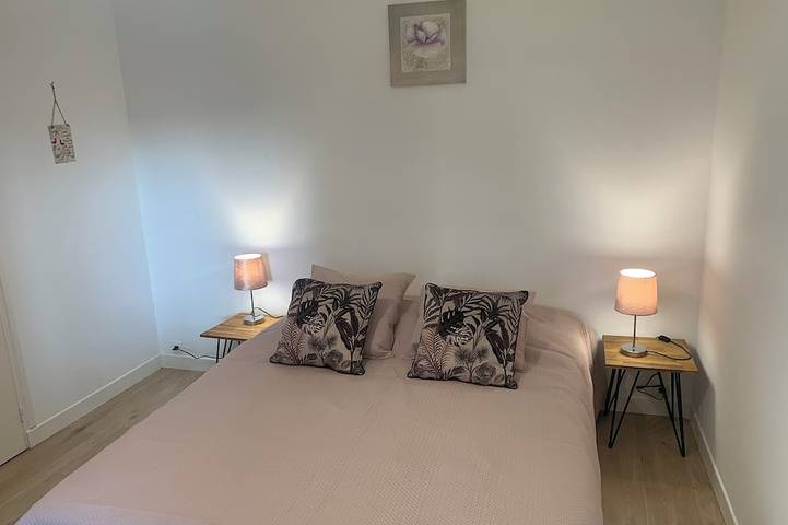 Location de vacances pour 6 personnes, avec piscine et jardin à Mer - 2