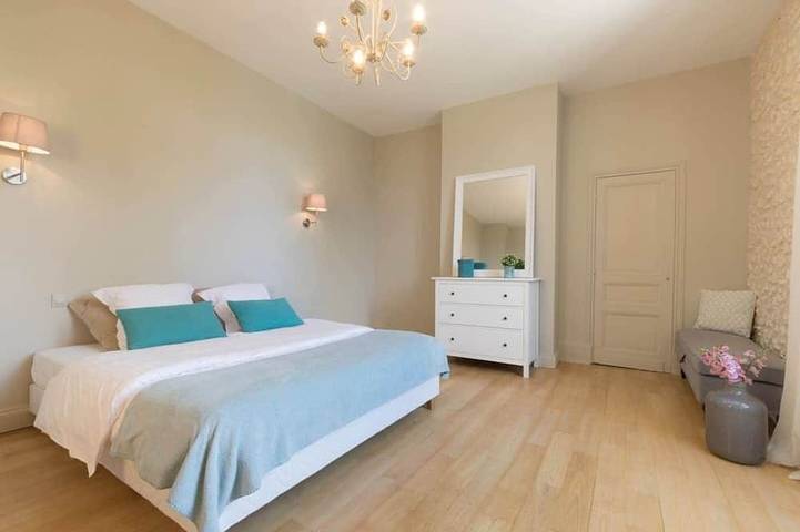 Location de vacances pour 16 personnes, avec jardin à Bourrou - 3