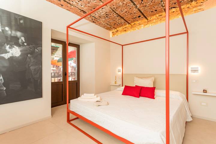 Ferienwohnung für 2 Personen, mit Balkon in Catania