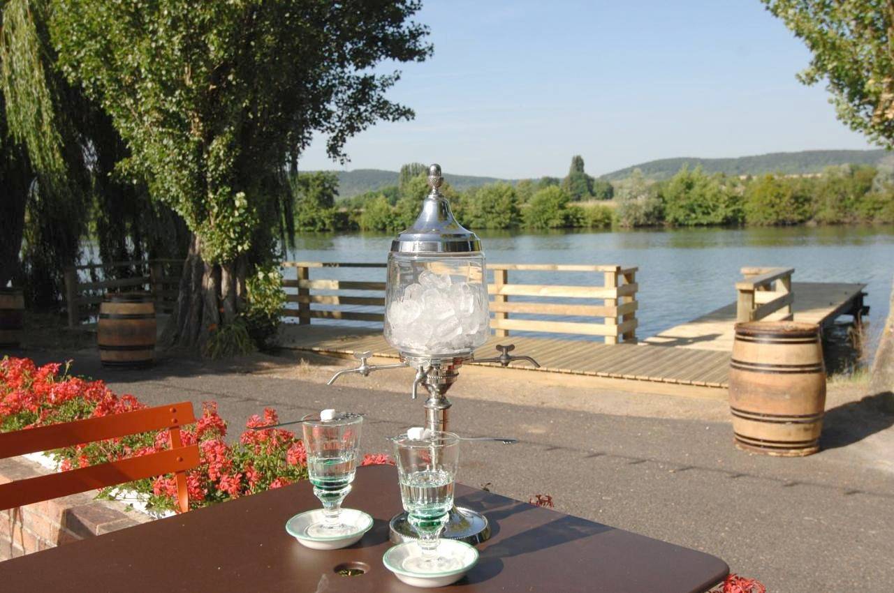 Les Canisses in Saint-Pierre-la-Garenne, Région de Les Andelys