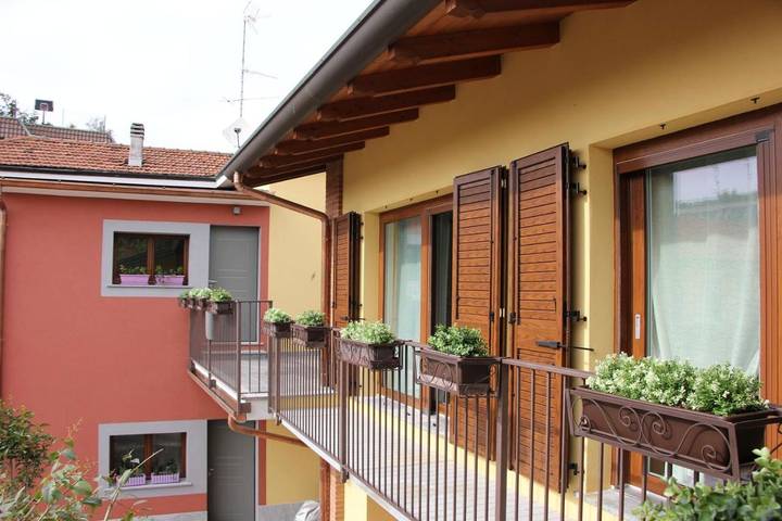 B&b per 4 persone, con Terrazza e Giardino nonché Panorama a Cornaredo