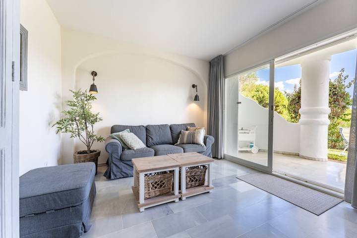 Ganze Wohnung, Ferienwohnung "Casa Feliz" mit Gemeinschaftspool, privater Terrasse und Wlan in Urbanizacion Calahonda, Mijas