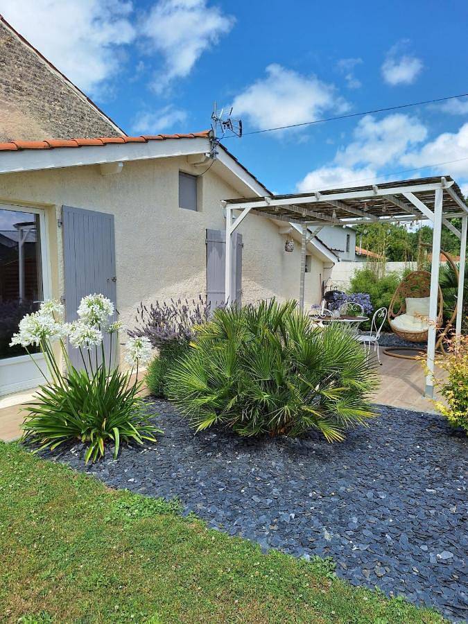 Location de vacances pour 4 personnes, avec jardin et terrasse à Authon-Ébéon - 4