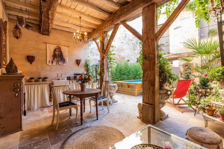 Villa pour 12 personnes, avec piscine et jardin