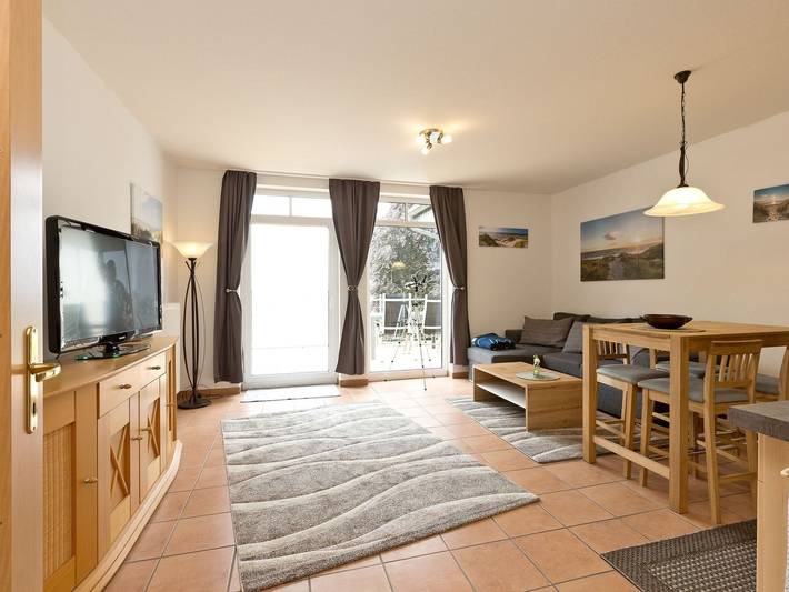 Ferienwohnung für 2 Personen, mit Balkon und Balkon/Terrasse sowie Seeblick, kinderfreundlich in Waren (Müritz) - 4