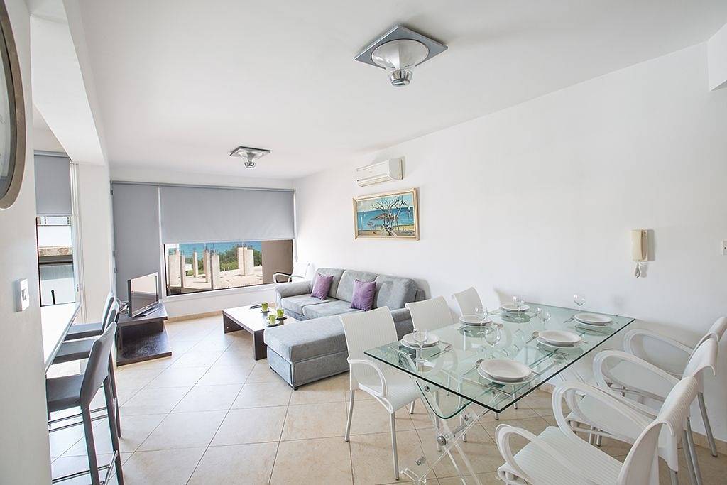 Ganze Wohnung, Ferienwohnung für 6 Personen mit Pool in Protaras, Südzypern