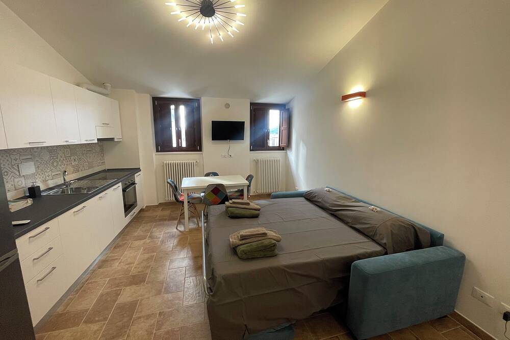 Entire apartment, Apartment in Cathedral Square in L'Aquila in L'Aquila, Gran Sasso