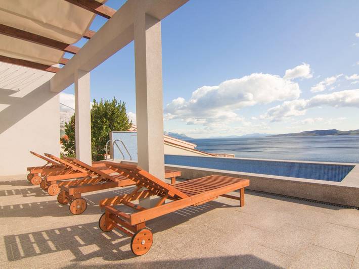 Ferienhaus für 12 Personen, mit Garten und Pool sowie Terrasse - 1