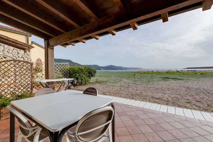 Casa de vacaciones 'Residenza Solemar - App 10' con vistas al mar in Bosa Marina, Bosa (Italia)
