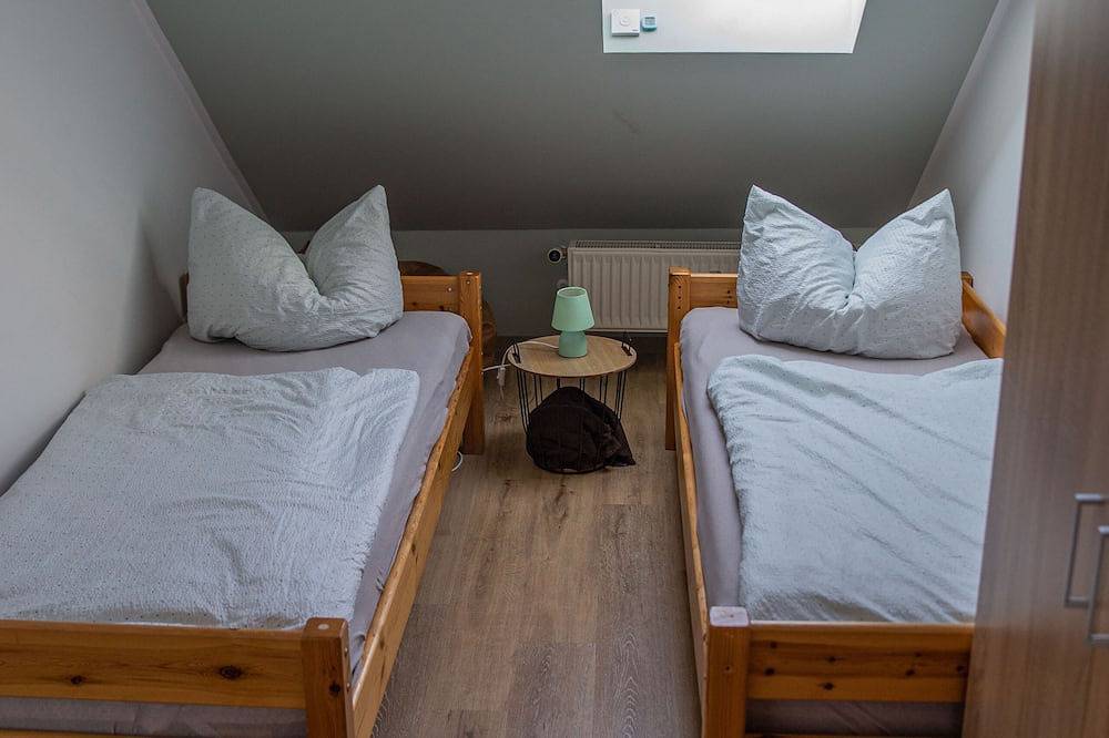 Ganze Wohnung, Gemütliche Ferienwohnung mit schönem Garten in Ebern, Landkreis Haßberge