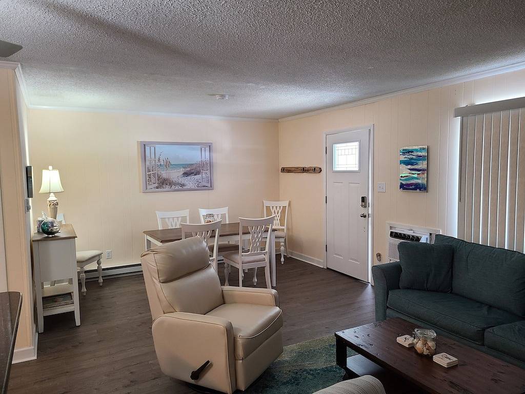 Ganze Wohnung, Beautiful 1st floor Beach Condo w/ 2 Br / King beds / 2 full Baths in Maryland Beach, Ocean City