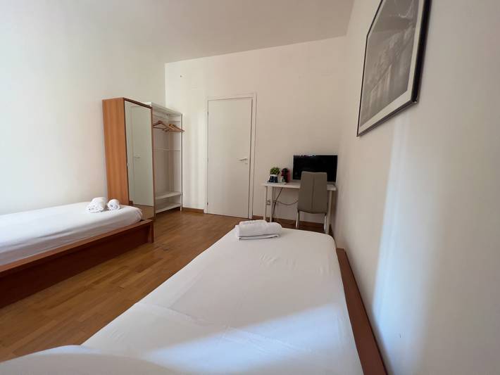 Guest House Seveso 40 - Stanza 2 in Milano, Provincia di Milano
