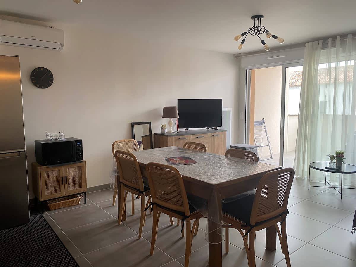 Ganze Wohnung, Maona - spacious and modern apartment in Vias, Côte d'Améthyste