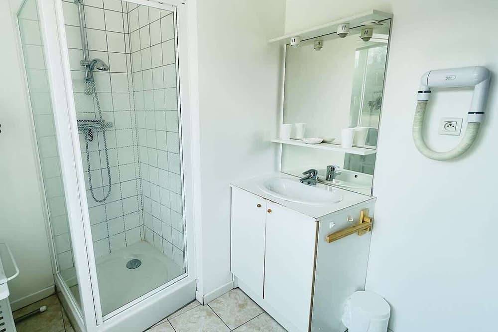 Ganze Wohnung, Jean de la Fontaine : Studio proche des Thermes in La Vôge-les-Bains, Épinal und Umgebung