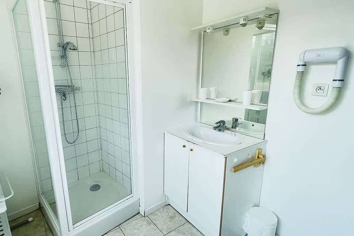 Ganze Wohnung, Jean de la Fontaine : Studio proche des Thermes in La Vôge-les-Bains, Épinal und Umgebung