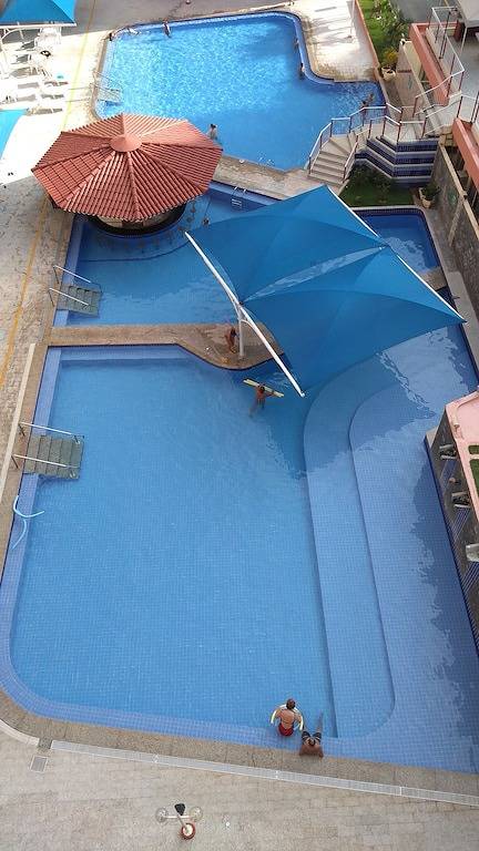 Ferienwohnung für 5 Personen, mit Balkon und Sauna sowie Pool und Garten - 1