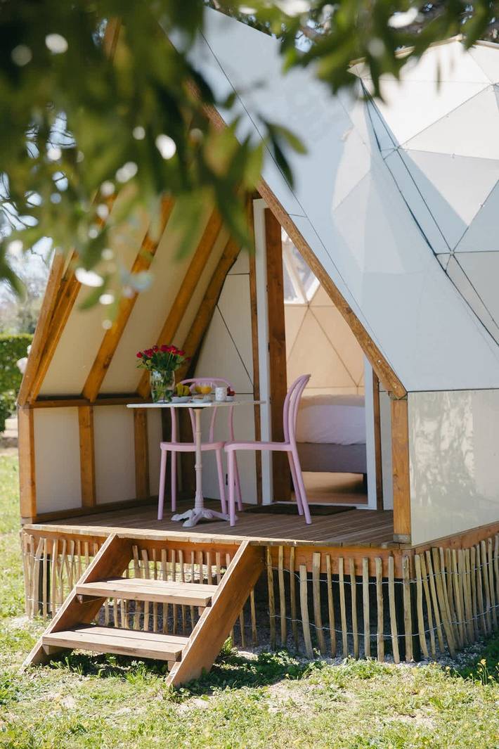 Gîte pour 2 personnes, avec piscine à Magalas