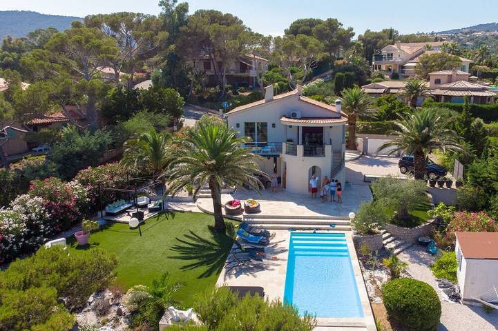 Chambre d’hôte pour 2 personnes, avec Piscine à Roquebrune-sur-Argens