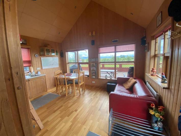Ferienhaus für 4 Personen, mit Terrasse und Whirlpool sowie Pool, kinderfreundlich in Island - 3