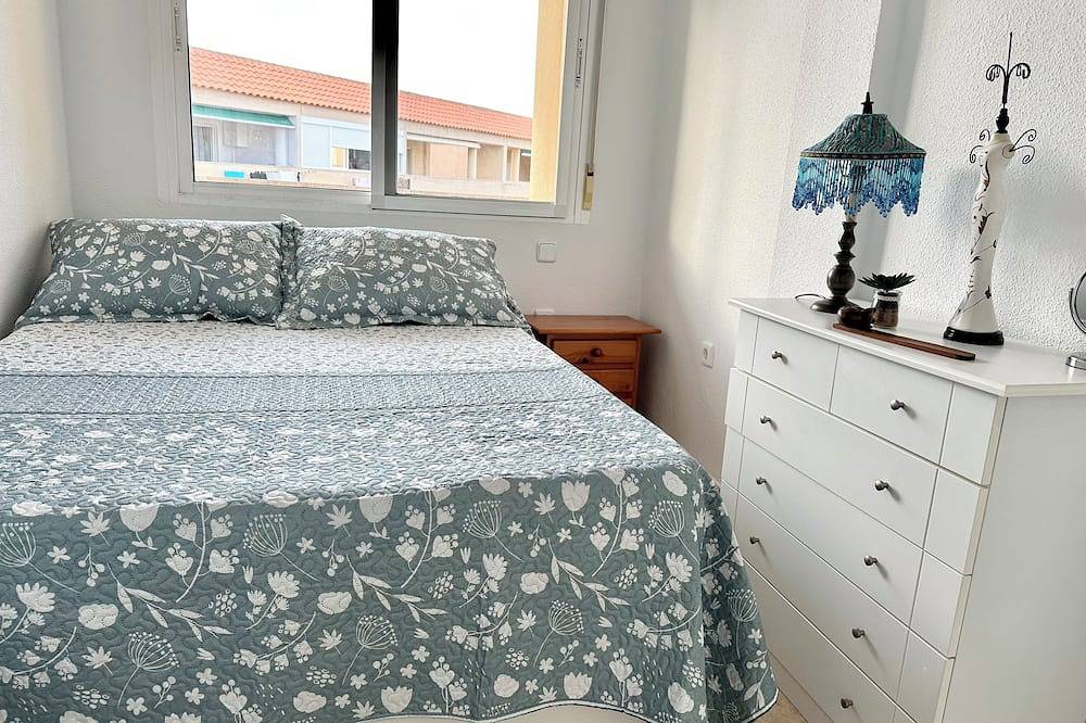 Entire apartment, Apartment with beautiful views in the best area of La Manga. Right on the beach. in Mar Menor, Costa Cálida