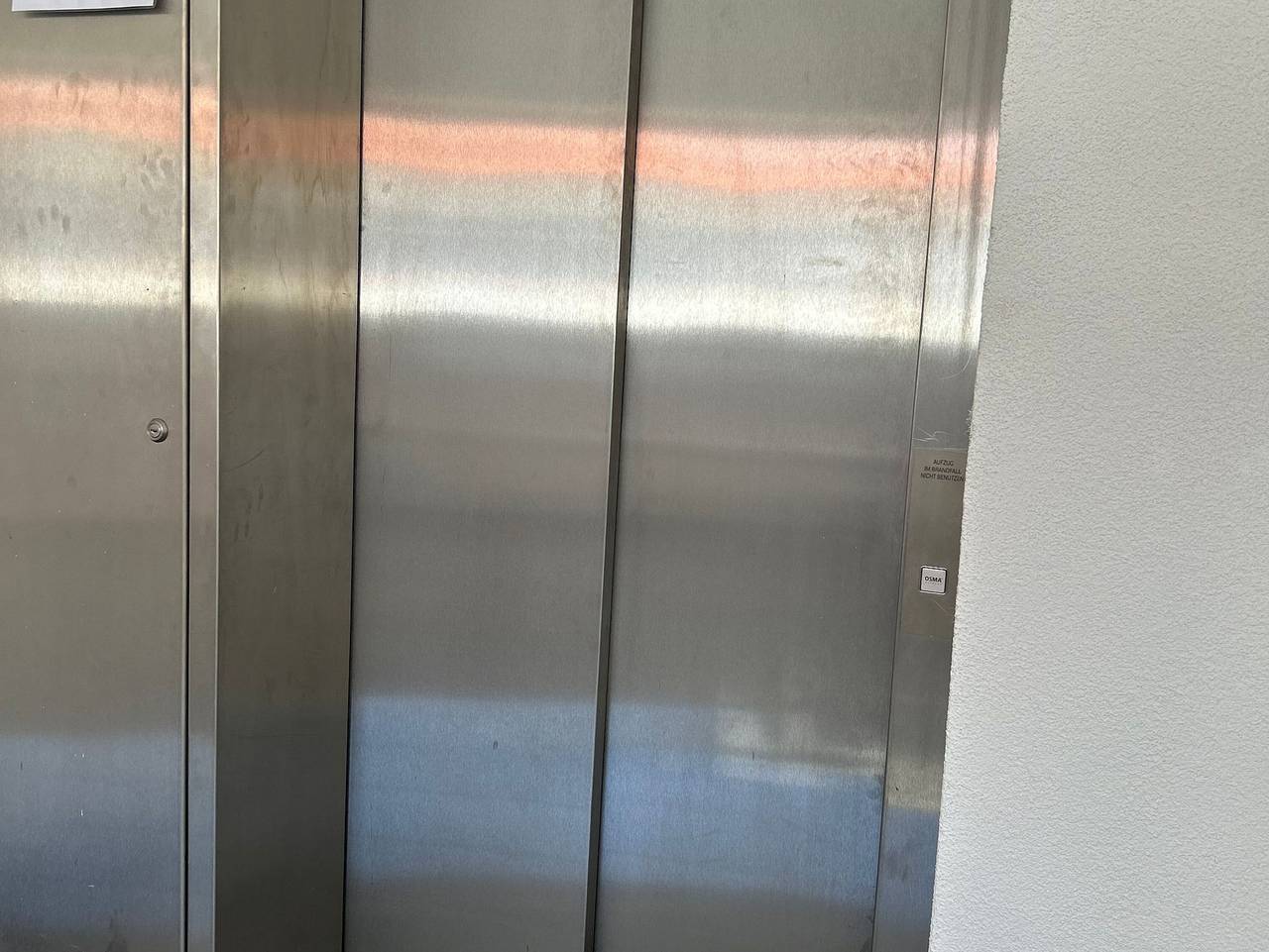 Ganze Ferienwohnung, Schwarzwald Lahr Europapark Sunshine Penthouse - 2 Zimmer Apartement in Lahr, Mittlerer Schwarzwald