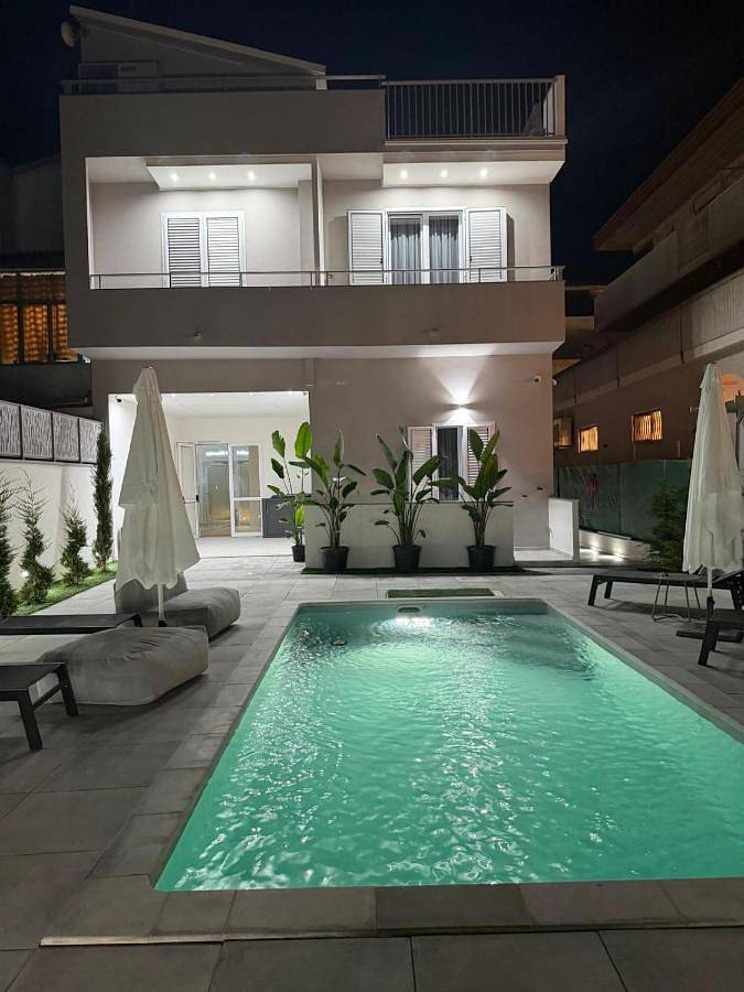 Bed and Breakfast für 2 Personen, mit Pool und Ausblick sowie Garten - 1