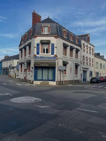 Hôtel pour 3 personnes à Blain (homonymie)