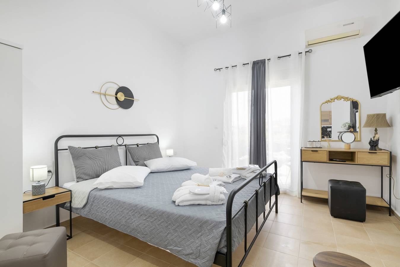 Ganze Wohnung, Studio 'Village Suite 102' mit Gemeinschaftspool & Terrassen mit Ausblick, ideal für Kitesurfer in Fanes, Rhodos