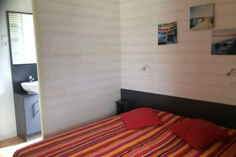 Alojamiento En Un Parque Residencial 4 * in La Roche-sur-Yon, Valle del Loira