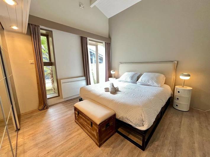 Location de vacances pour 10 personnes, avec jardin et piscine à Saint-Aulaye - 4