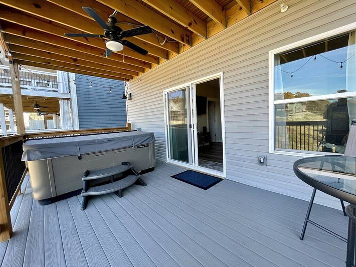 Vacation house for 14 people, with balcony and hot tub as well as pool, with pets in Missouri