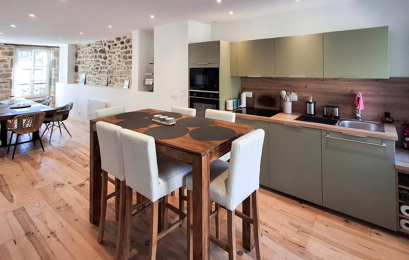Acogedor apartamento de 2 dormitorios con jardín, cerca de la playa y de todos los servicios in Audierne, Côte de Cornouaille