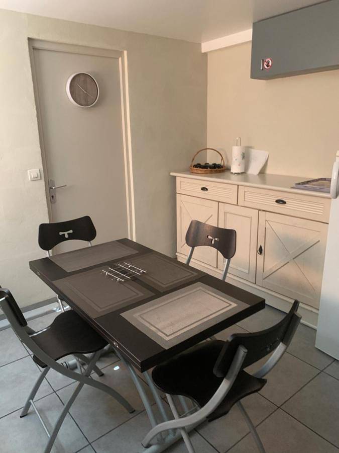 Appartement entier, Le pti logis in Laveyron, Région de Valence