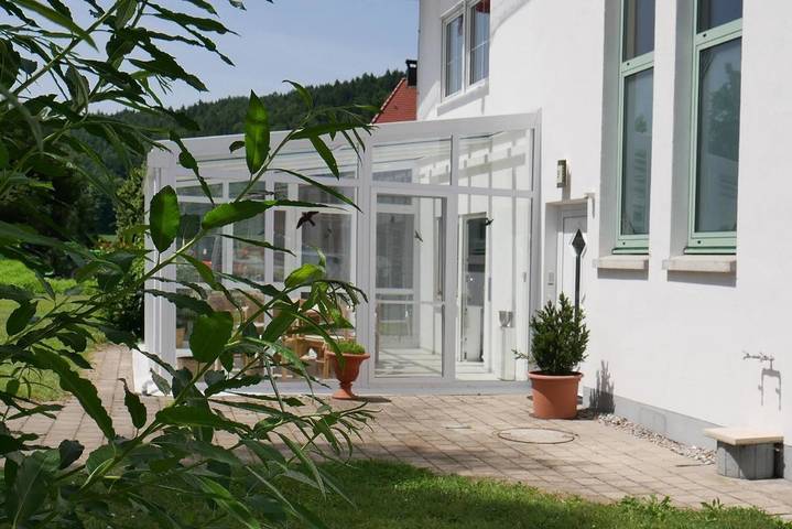 Ferienhaus für 8 Personen, mit Terrasse und Garten sowie Ausblick