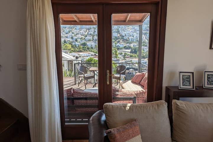 3 chambres / 3 salles de bain Villa individuelle, piscine privée, vue fantastique, à 5 min à pied de la ville in Kaş, Saklıkent