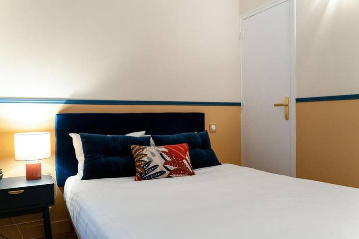 Hôtel pour 3 personnes, avec terrasse dans Parc des Princes - 3