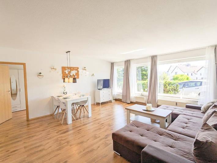 Ferienwohnung für 8 Personen, mit Terrasse und Pool in Lichtenhain